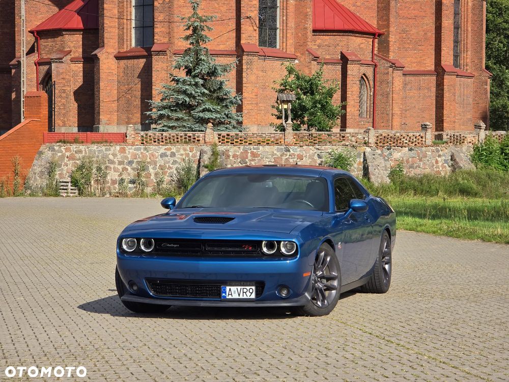 Dodge Challenger 6.4 Scat Pack - 1