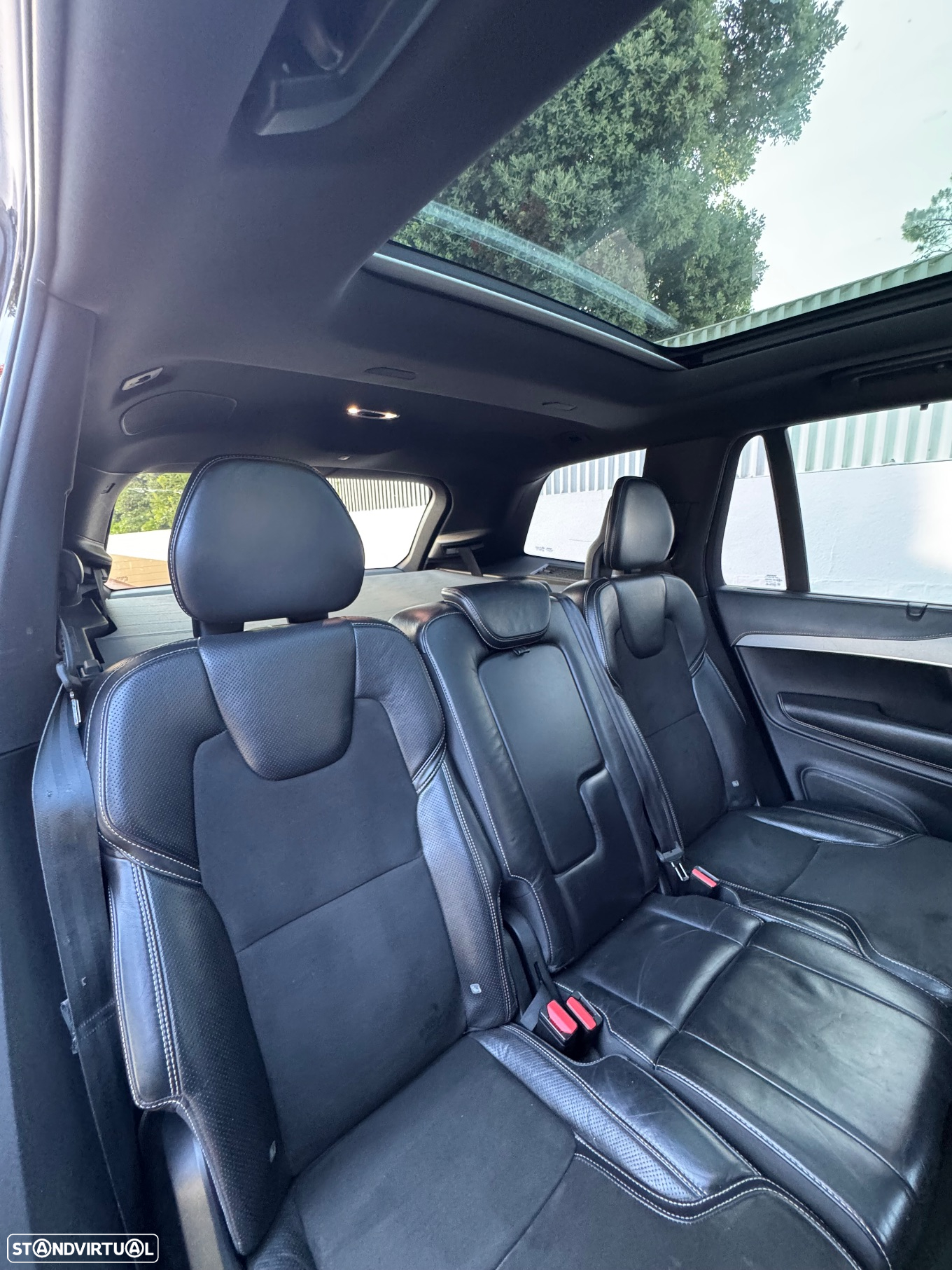 Volvo XC 90 2.0 D4 R-Design - 16