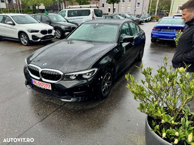 BMW Seria 3 318i Aut. Advantage - 2