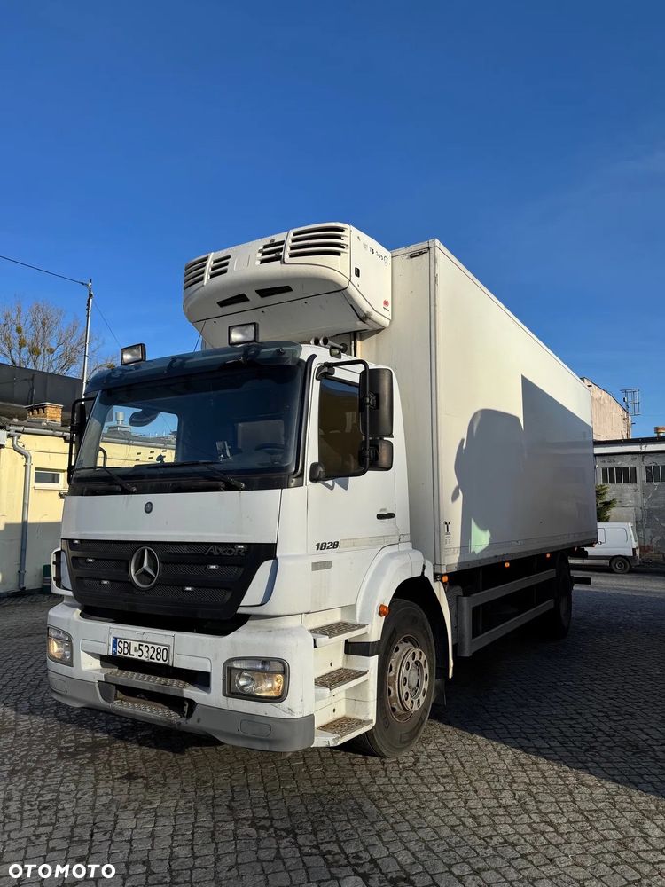 Mercedes-Benz AXOR - 2