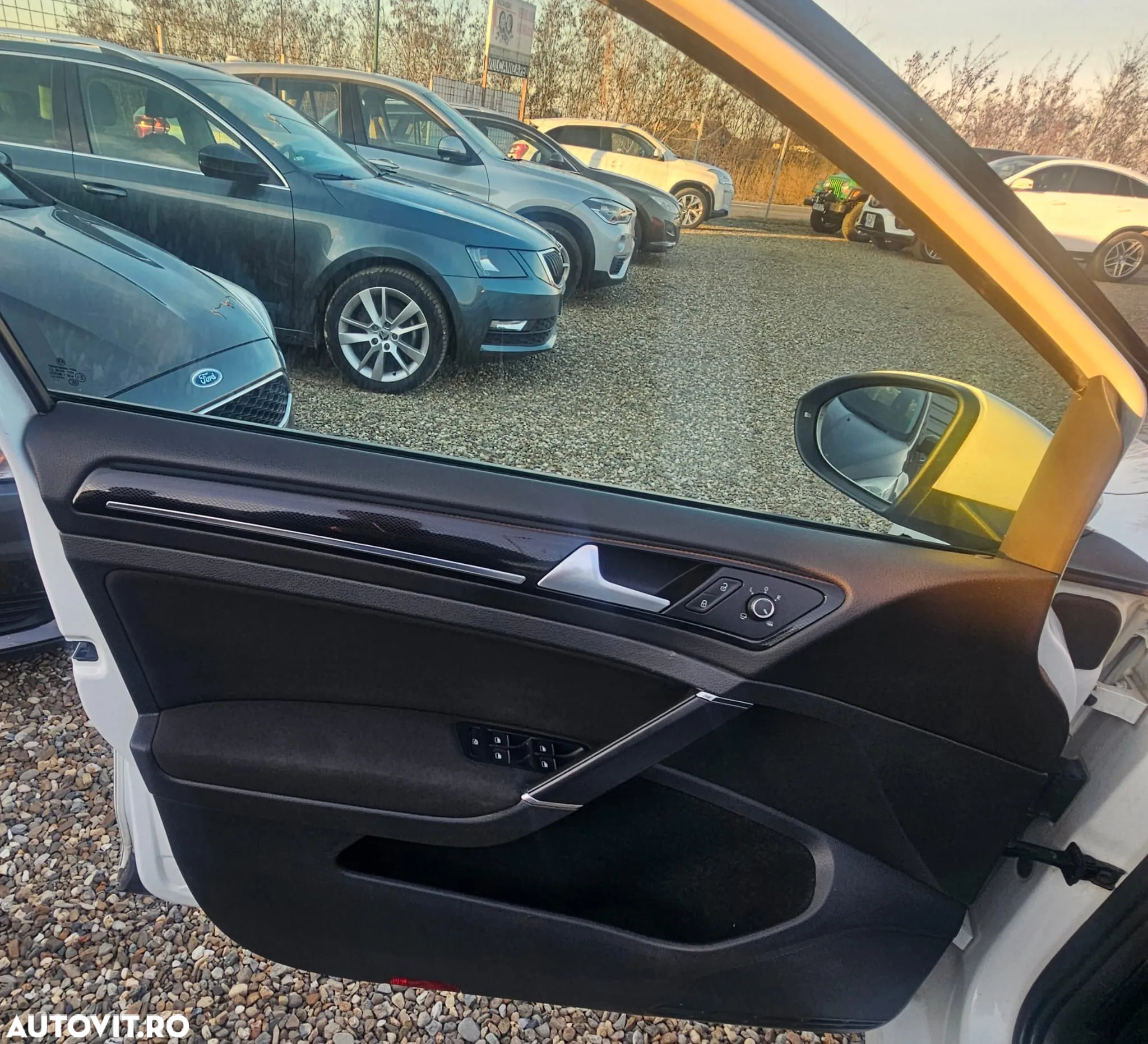 Volkswagen Golf 1.6 TDI BlueMotion Technology DPF Highline DSG - 18