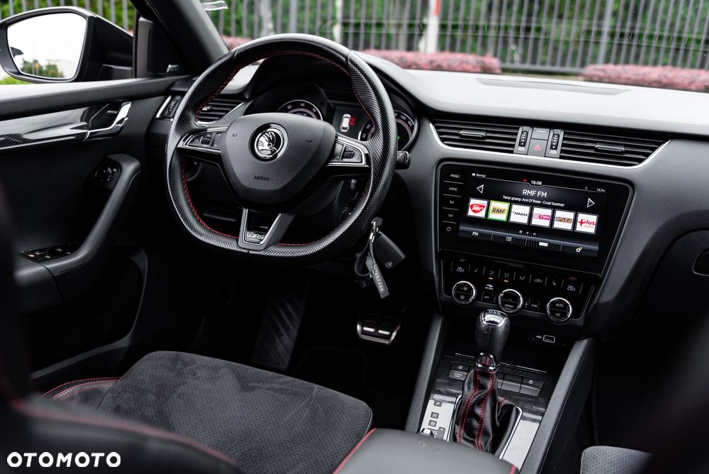 Skoda Octavia 2.0 TSI RS 230 DSG - 28