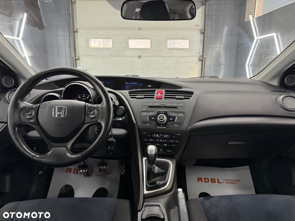 Honda Civic 1.8 i-VTEC Sport - 14