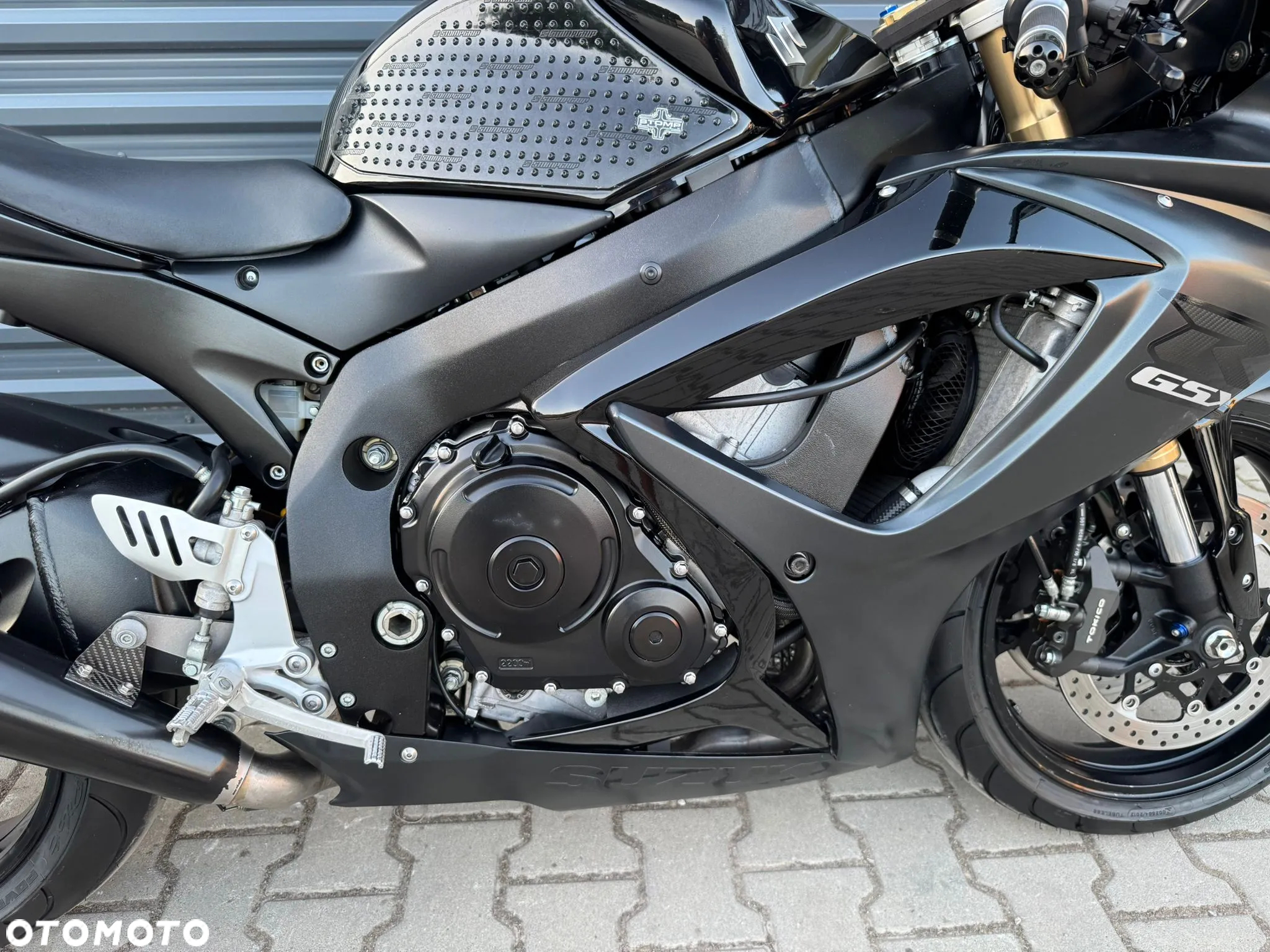 Suzuki GSX-R - 12
