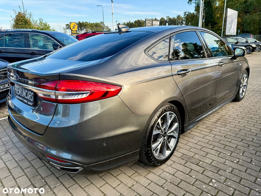 Ford Mondeo - 38