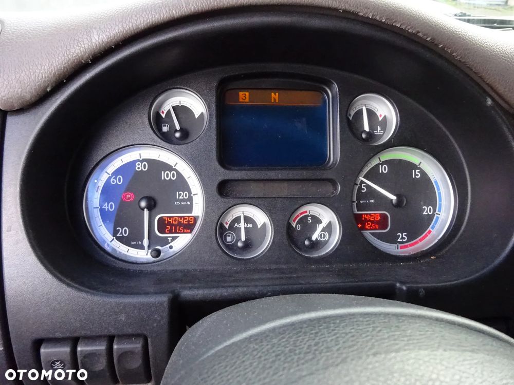 DAF CF 85.360 6x2 - 26