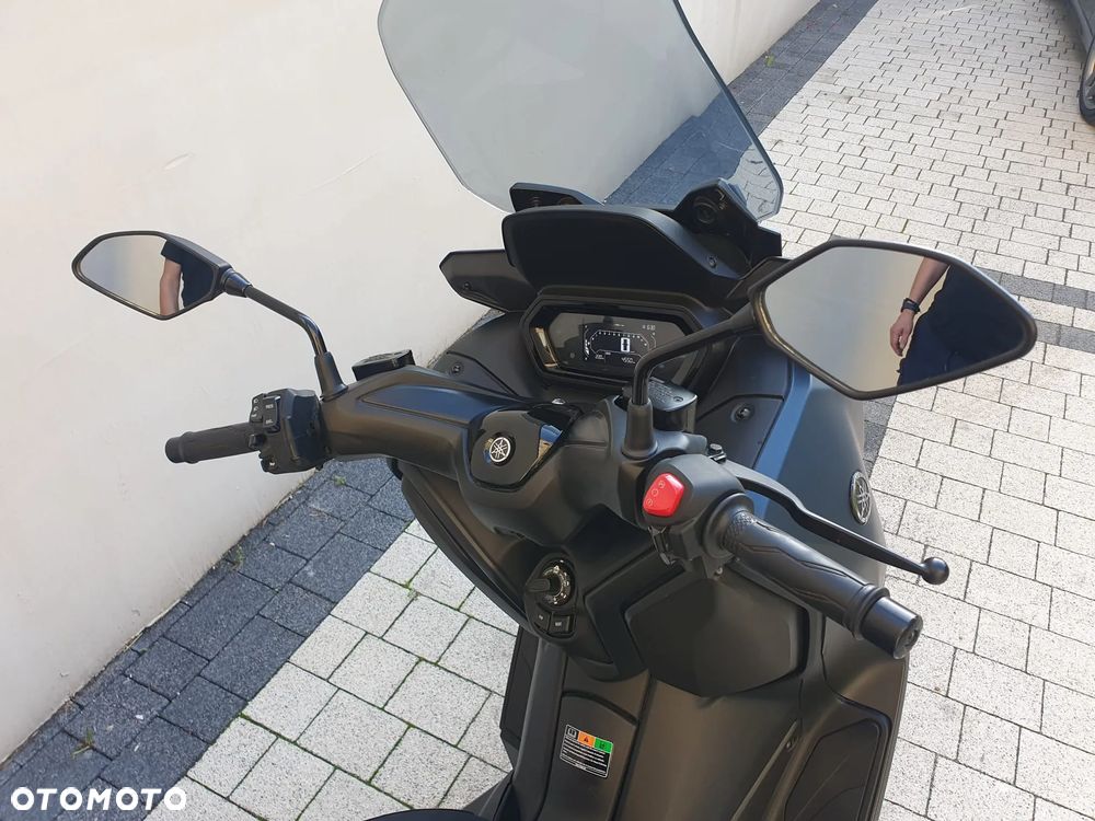 Yamaha X-max - 6