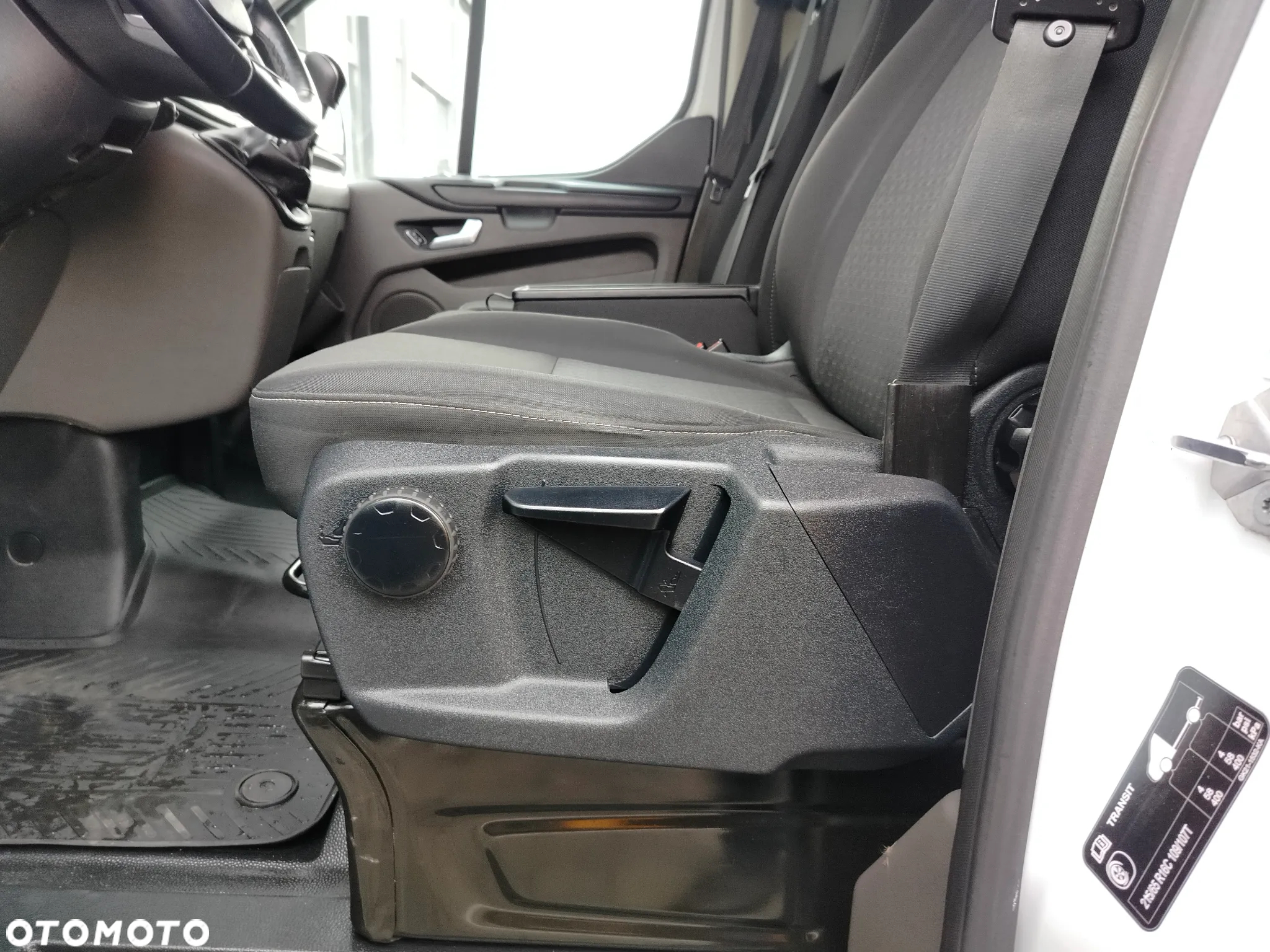 Ford Transit Custom - 12