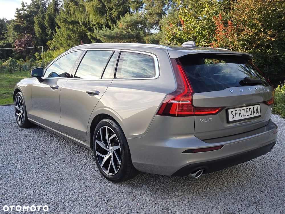 Volvo V60 T5 Geartronic Momentum Pro - 21