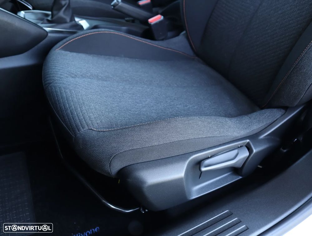Peugeot 2008 1.2 PureTech Style - 26