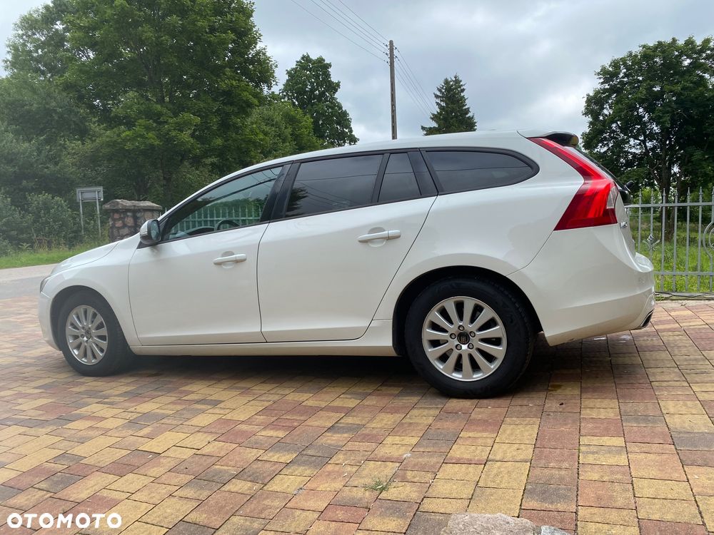 Volvo V60 D4 AWD Kinetic - 11