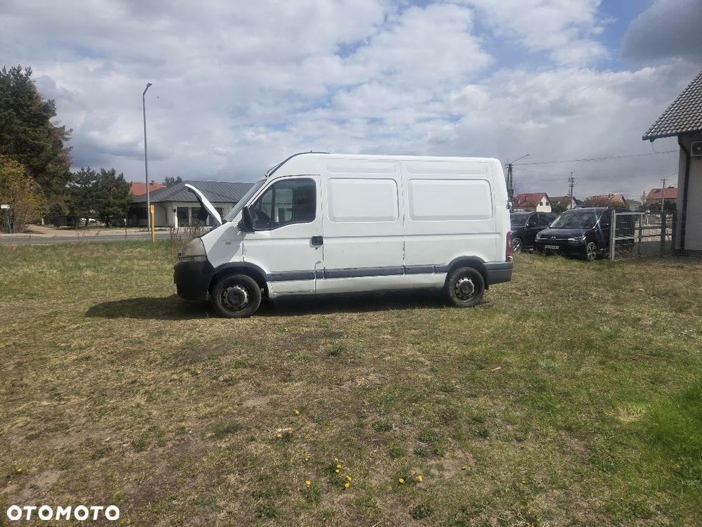 Nissan Interstar - 2