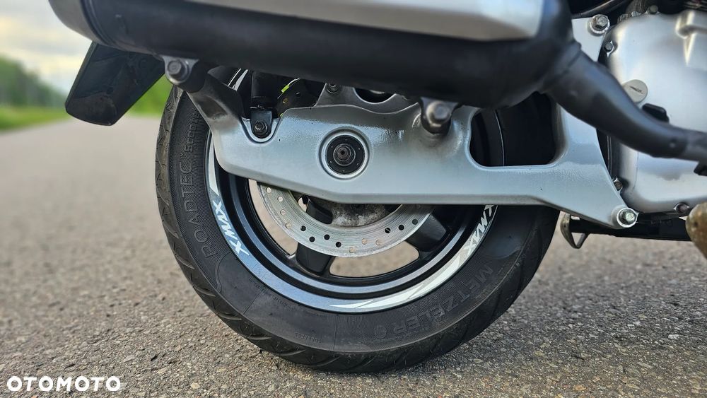 Yamaha X-max - 8