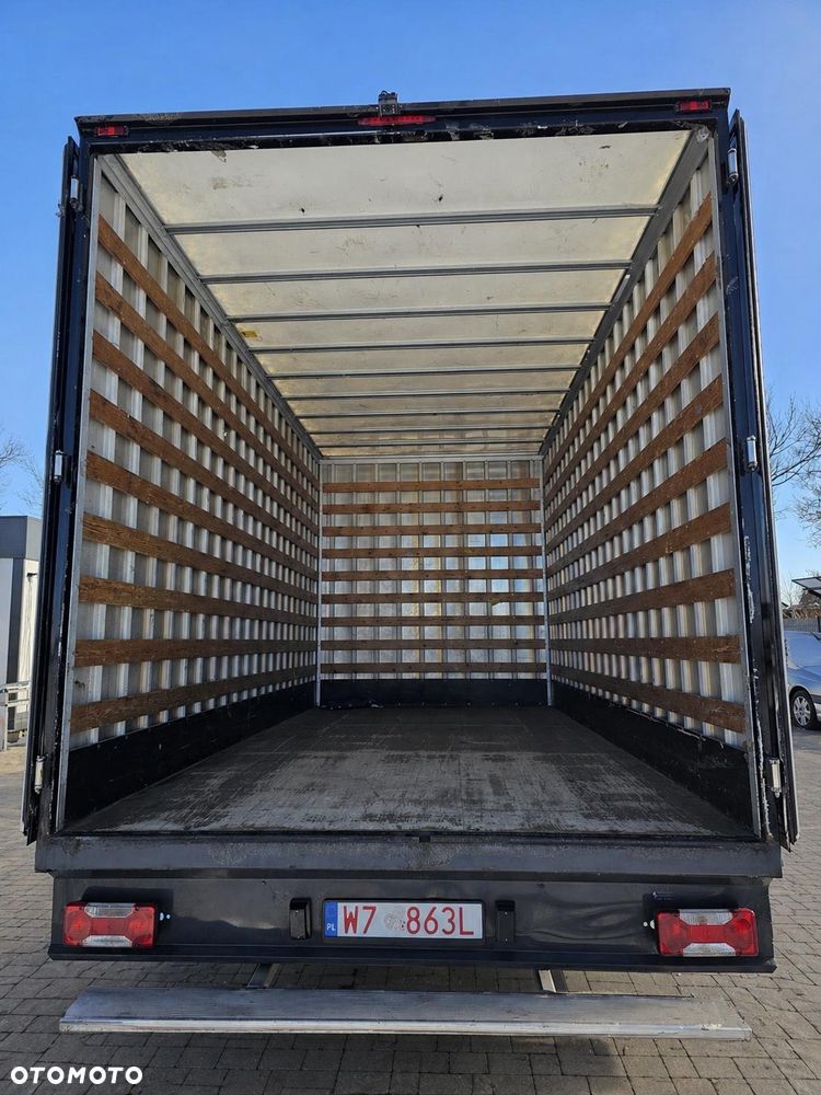 Iveco DAILY 40 C35 - 21