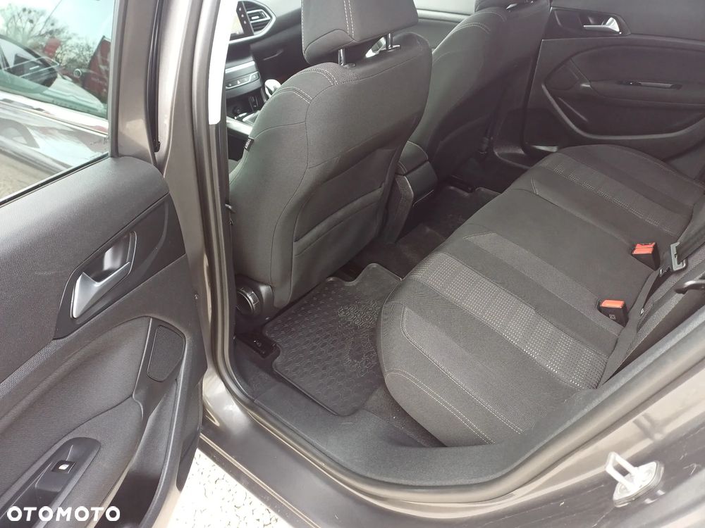 Peugeot 308 BlueHDi 120 Stop & Start Allure - 13