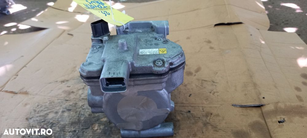 Compresor de clima Toyota Prius 1.8 benzina Hybrid 2012-2018 - 3