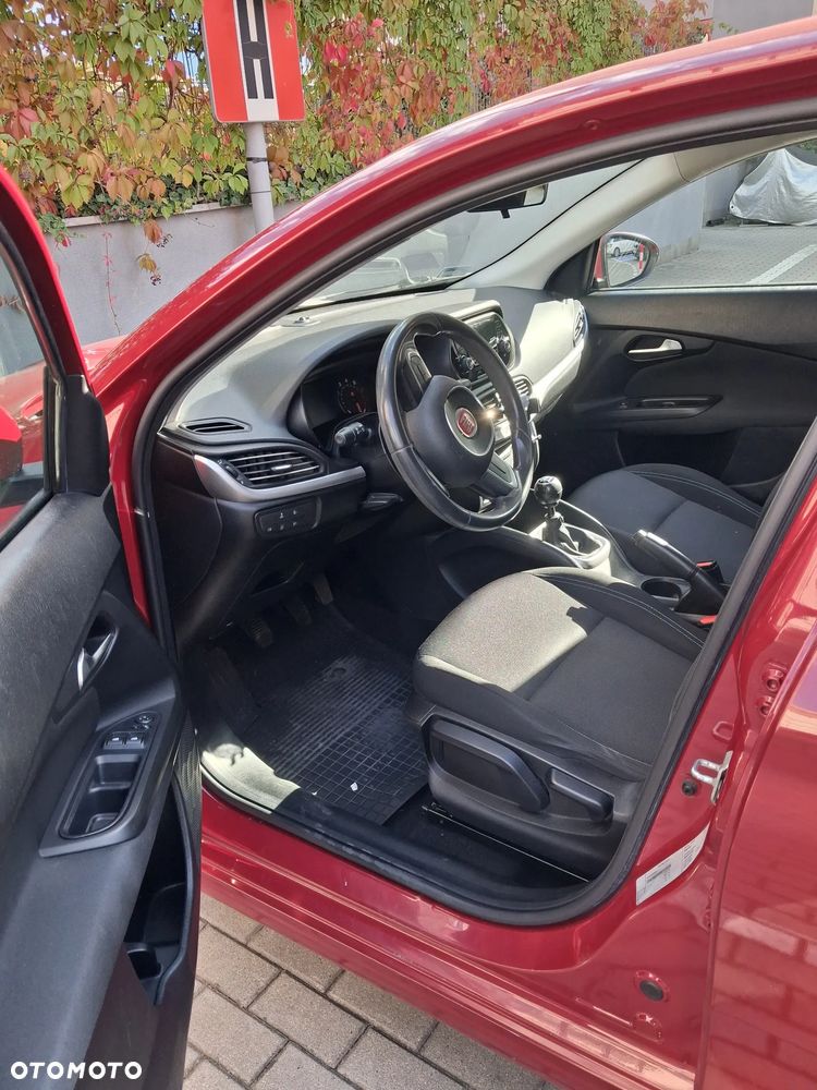 Fiat Tipo 1.4 T-Jet 16v Pop - 10