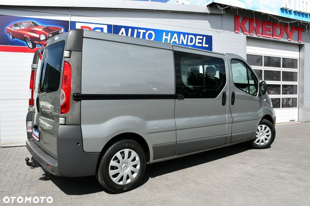 Renault Trafic - 16