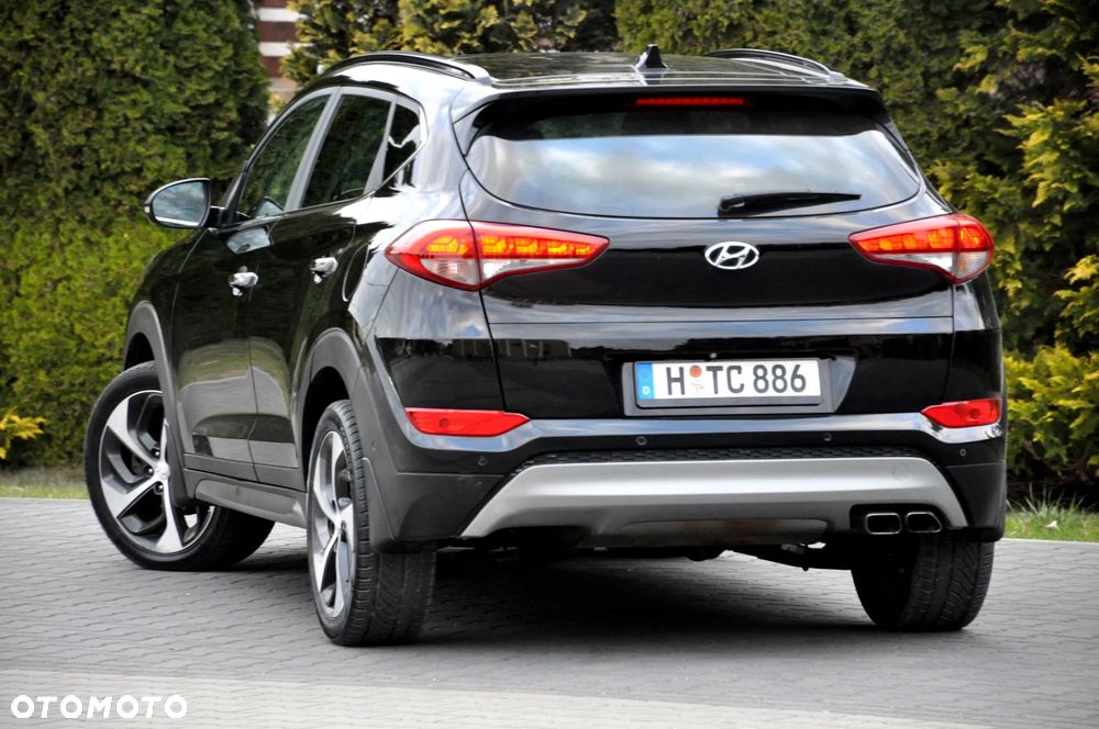 Hyundai Tucson 2.0 CRDI 4WD Automatik Premium - 24