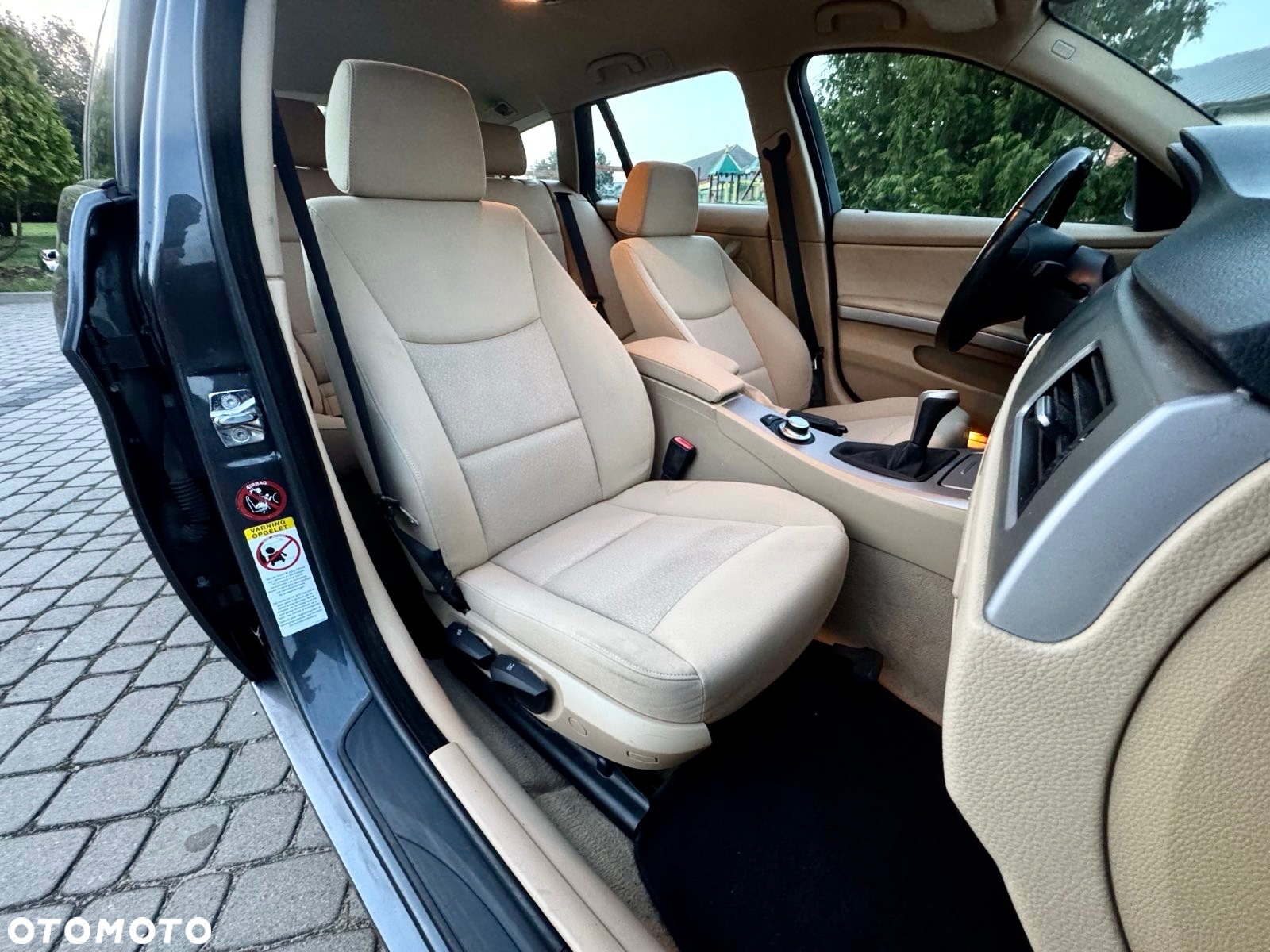 BMW Seria 3 320i - 10