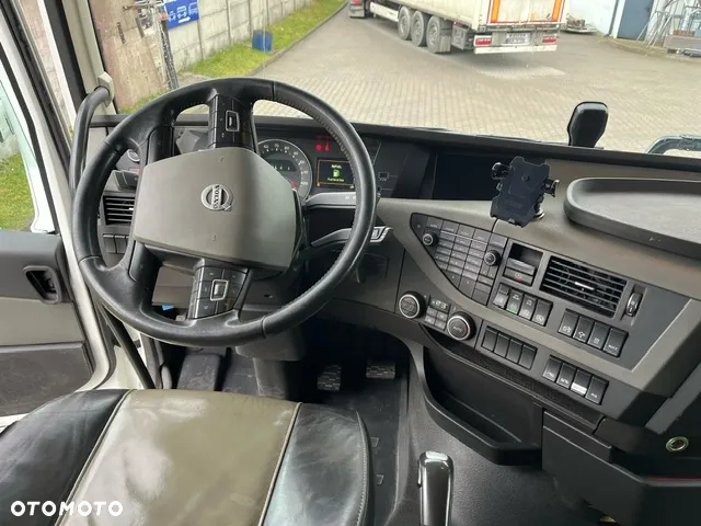 Volvo FH 540 6x4 Rok 2015 Euro 6 - 13