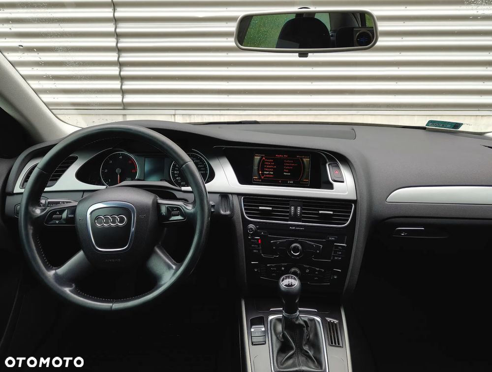 Audi A4 Avant 2.0 TDI - 22