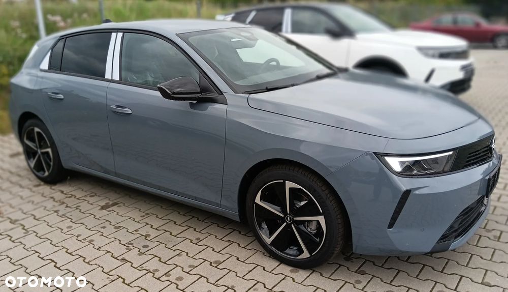 Opel Astra - 2