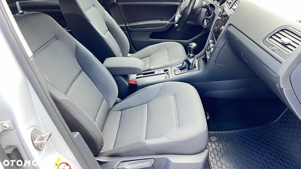 Volkswagen Golf 1.6 TDI BMT Comfortline - 16