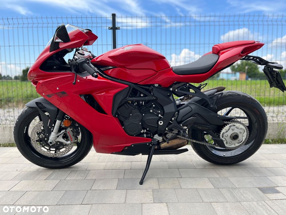MV AGUSTA F3 - 4