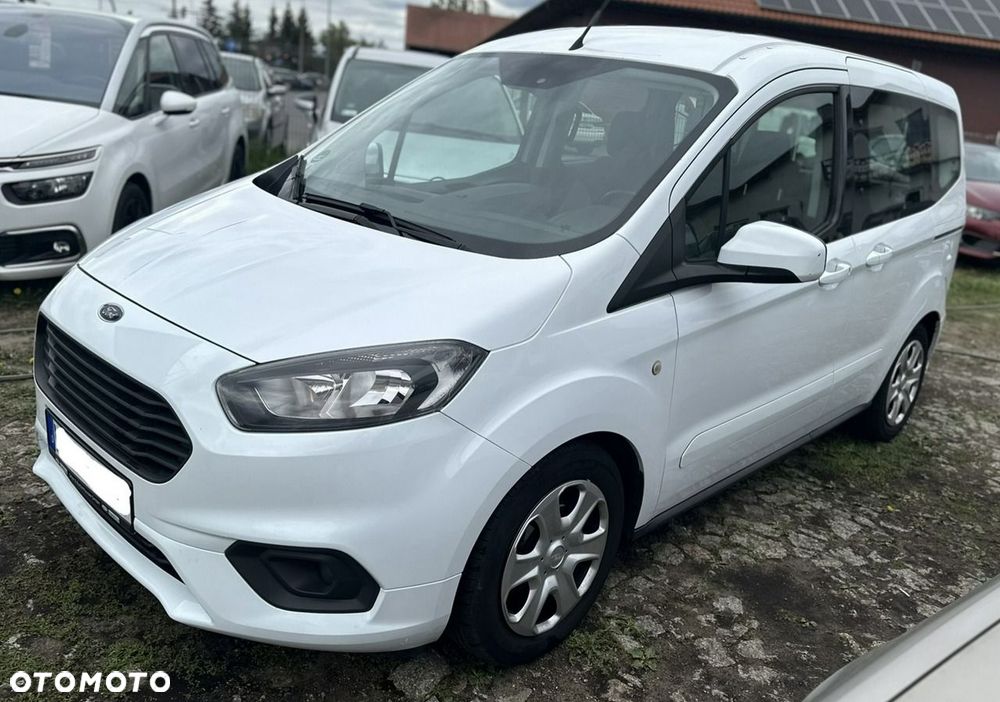 Ford Transit Courier - 1