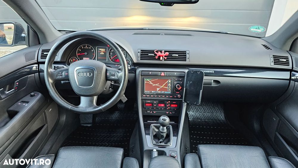 Audi A4 1.8 T Avant quattro - 10