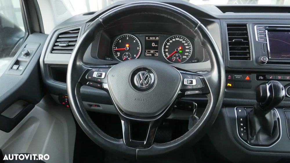 Volkswagen Caravelle - 12