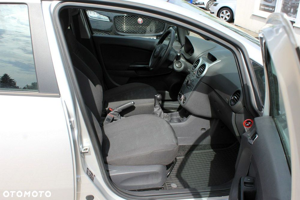 Opel Corsa 1.2 16V Enjoy - 8