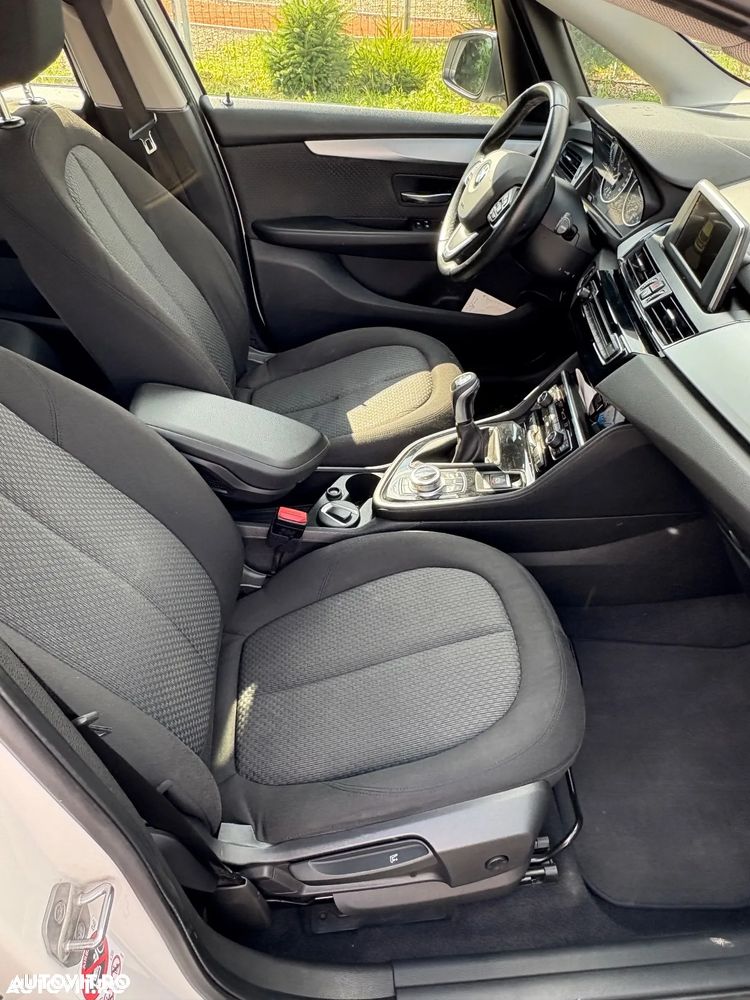 BMW Seria 2 218i Active Tourer - 9