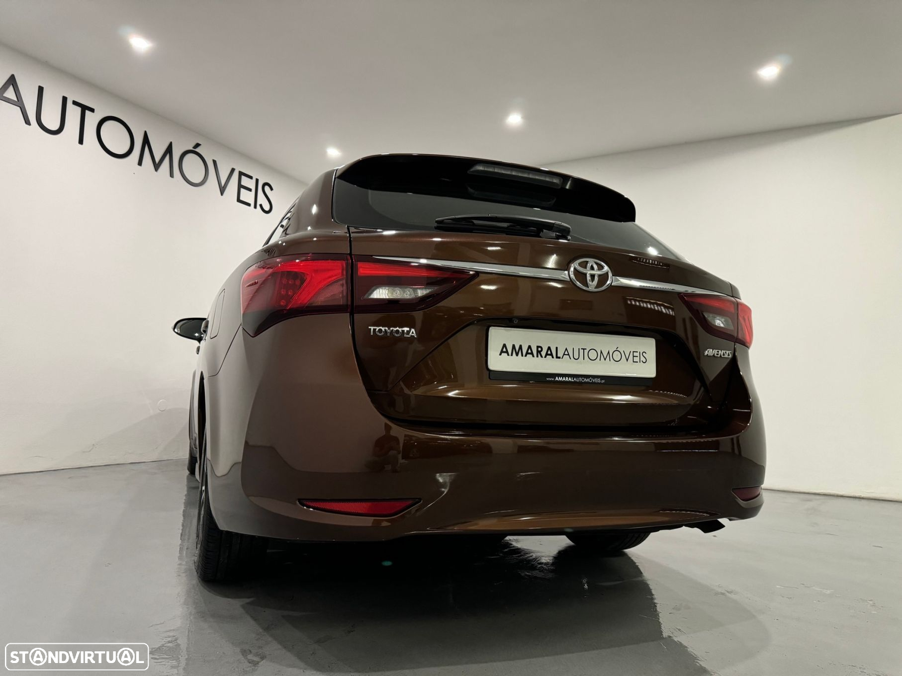 Toyota Avensis Touring Sports 1.6 D-4D Exclusive - 20