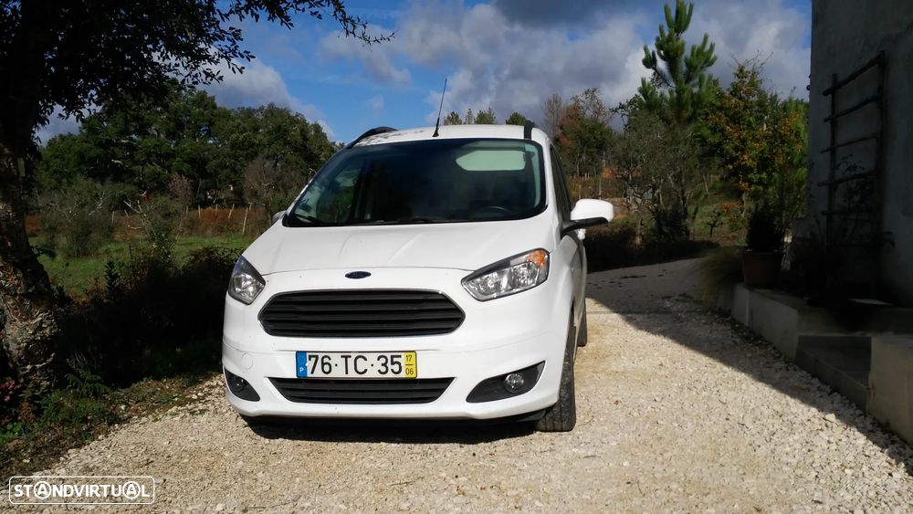 Ford Tourneo Courier 1.0 EcoBoost Titanium - 1