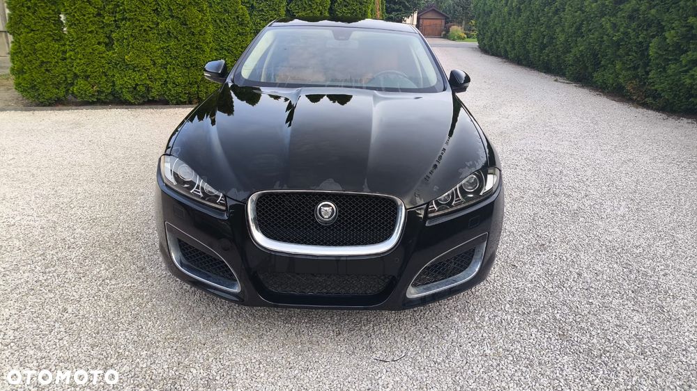 Jaguar XF - 1