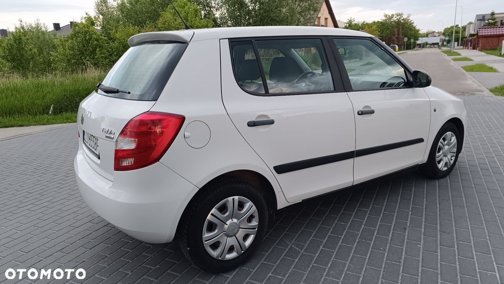 Skoda Fabia 1.2 HTP Ambiente - 5