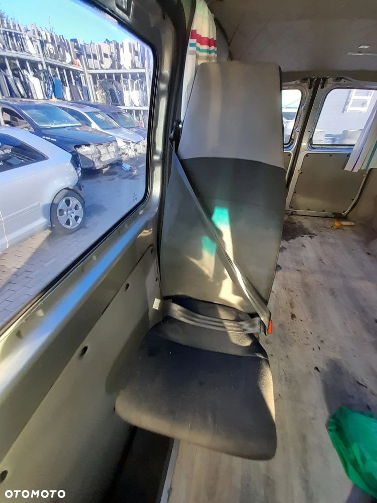 MERCEDES VITO FOTEL TYLNY KOMPLET Z PASEM - 1