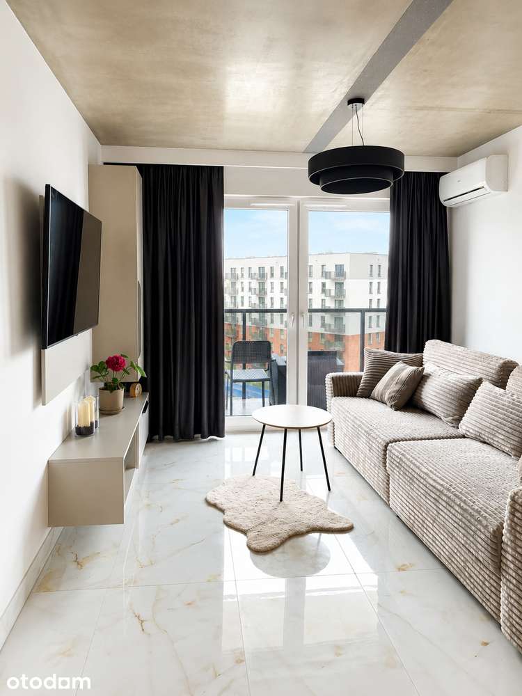 Piękny Apartament 43m2 z klimatyzacja przy al. Bielksiej + garaże