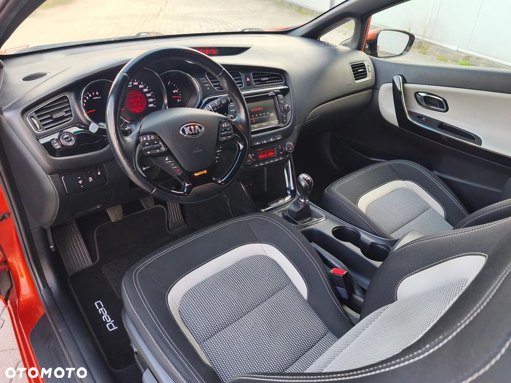 Kia ProCeed 1.6 GDI Spirit - 4