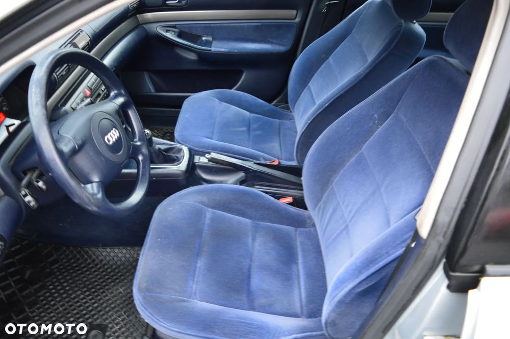 Audi A4 Limousine 1.8 - 12