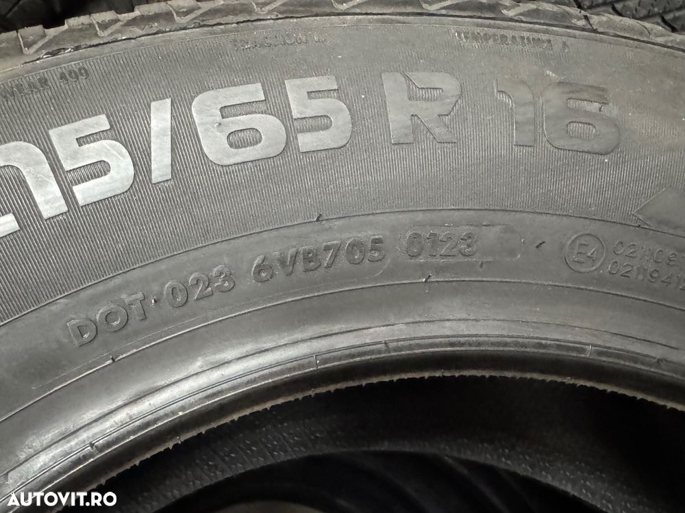 Vând 4 anvelope 215/65/16 vredestein de patru sezoane noi - 4