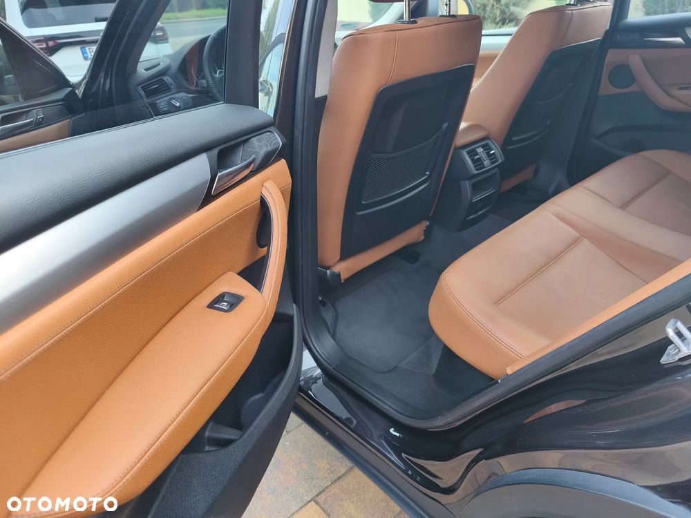 BMW X4 xDrive20i - 16