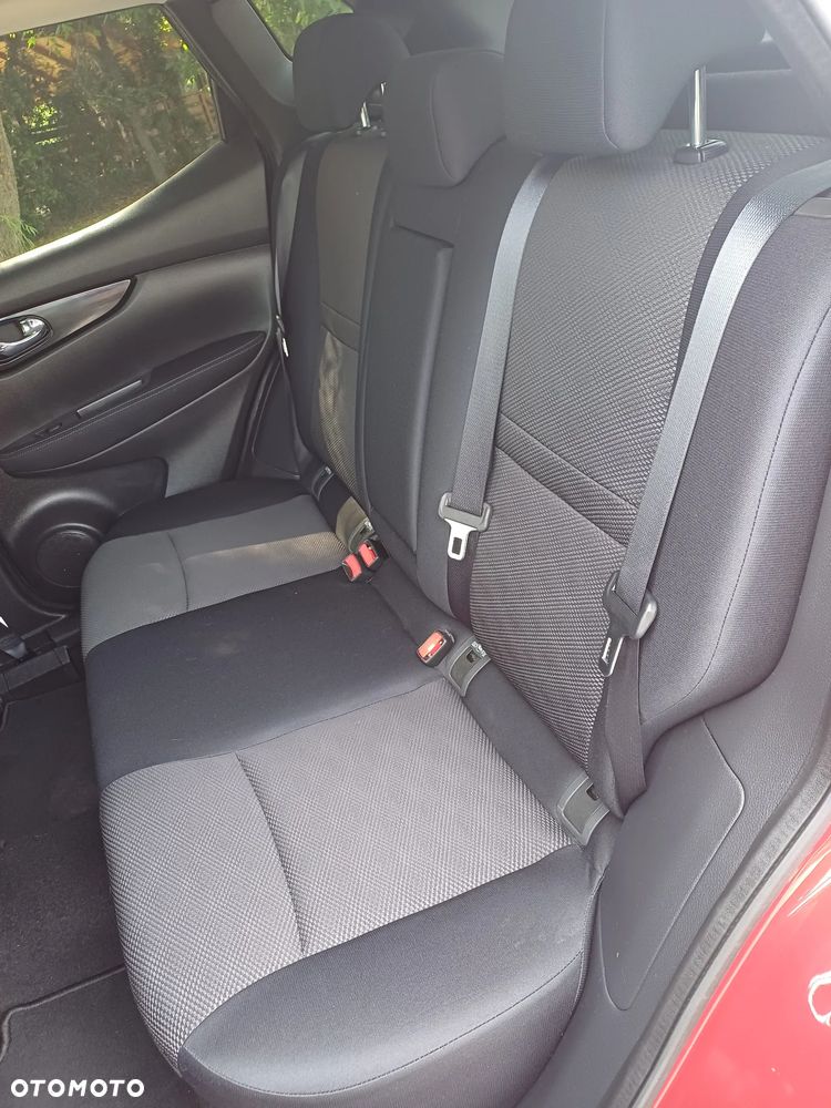 Nissan Qashqai - 25