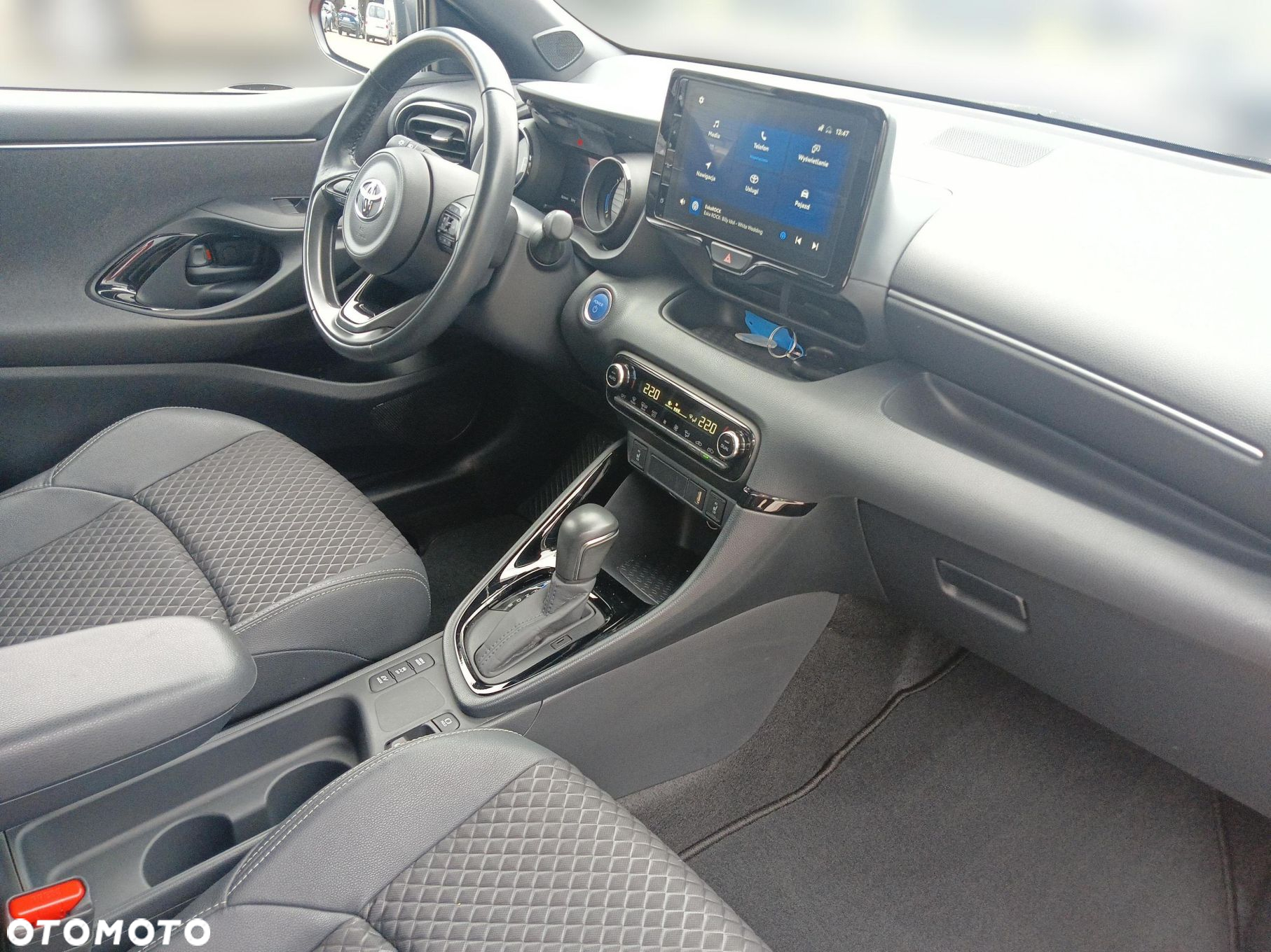 Toyota Yaris - 11