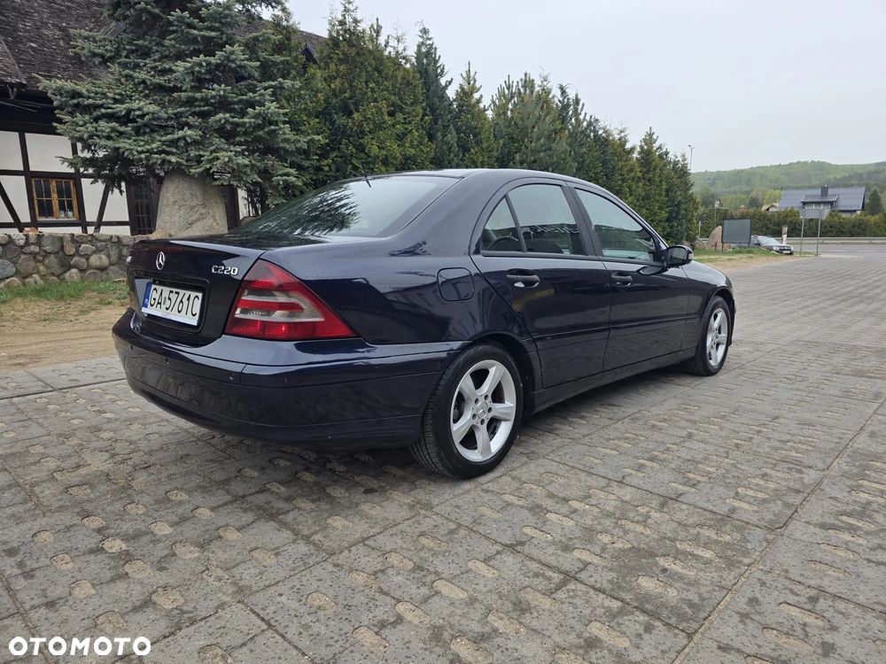 Mercedes-Benz Klasa C 220 T CDI Classic Starline - 6
