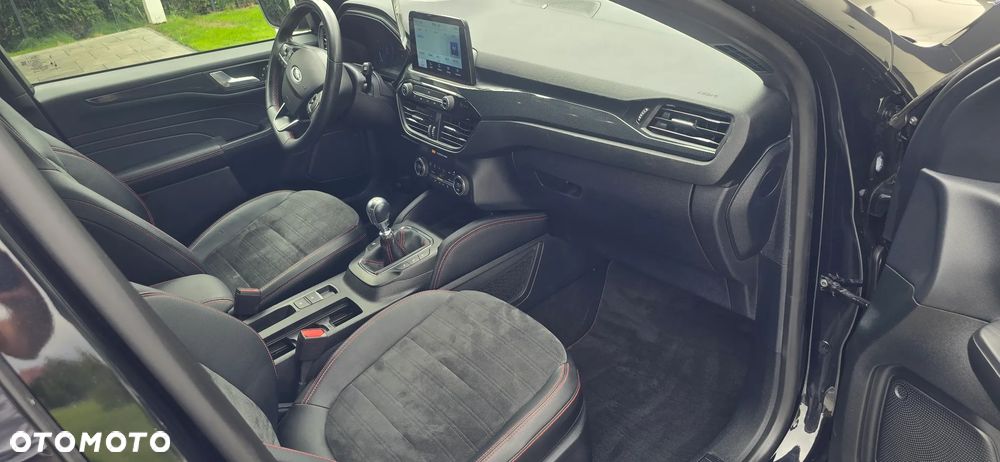 Ford Kuga 2.0 EcoBlue mHEV FWD ST-Line X - 18