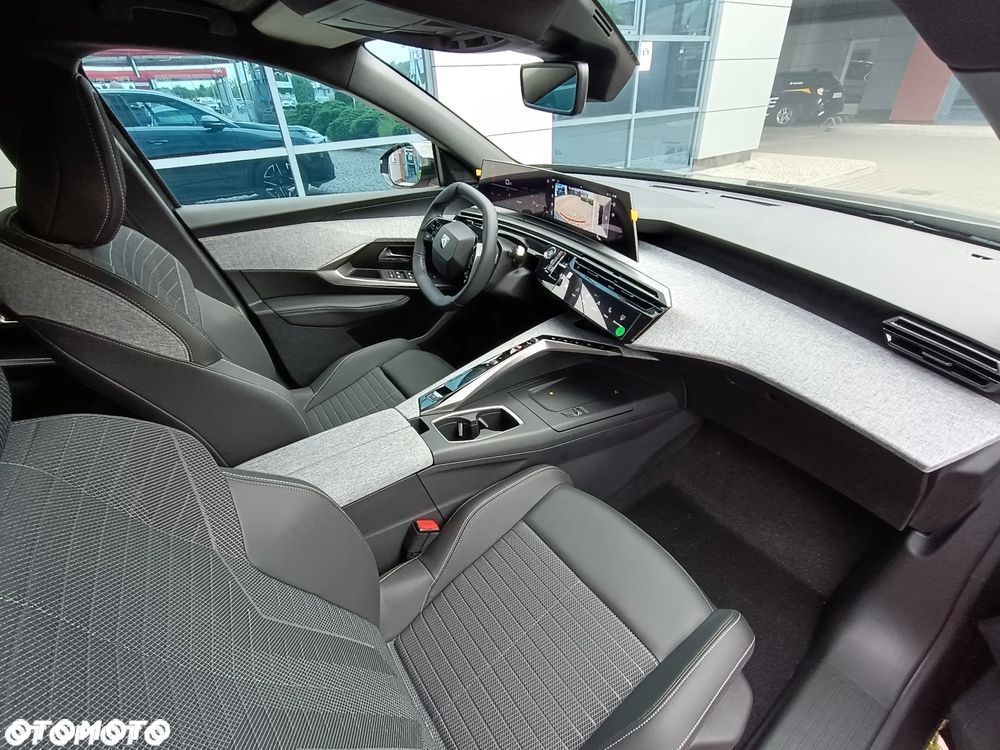 Peugeot 3008 1.2 PureTech mHEV Allure e-DCS6 - 8