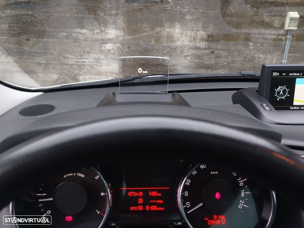 Peugeot 3008 1.2 PureTech Allure - 16